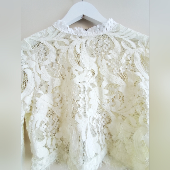 Lace Crop Top with Tulle Bell Sleeves - Picture 6 of 9